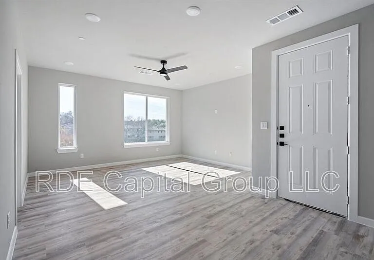 948 Corinth Street Rd #3 — Photo 54