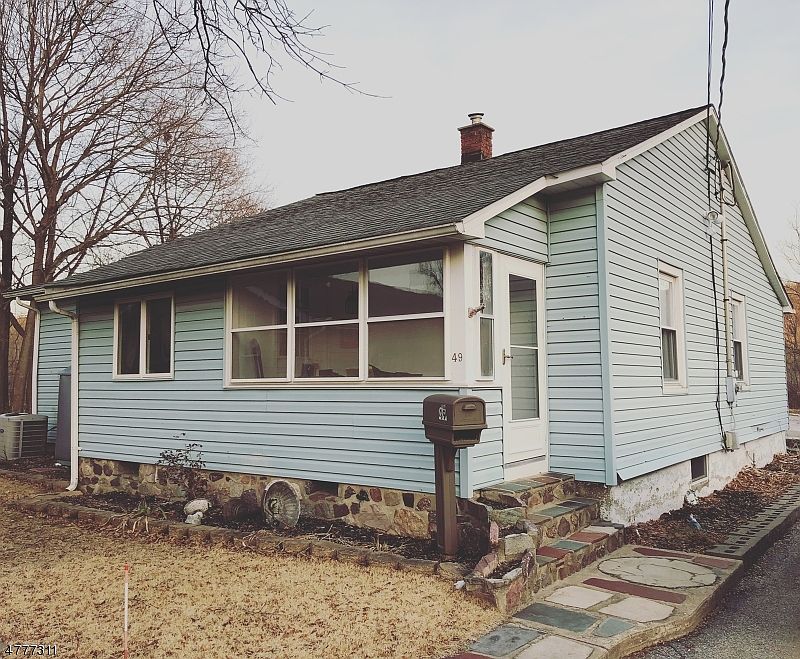 1st image of 49 Bridge St