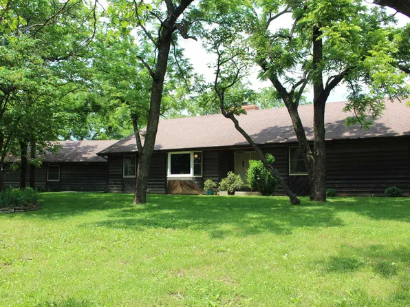 11972 70th St, Oskaloosa, KS 66066