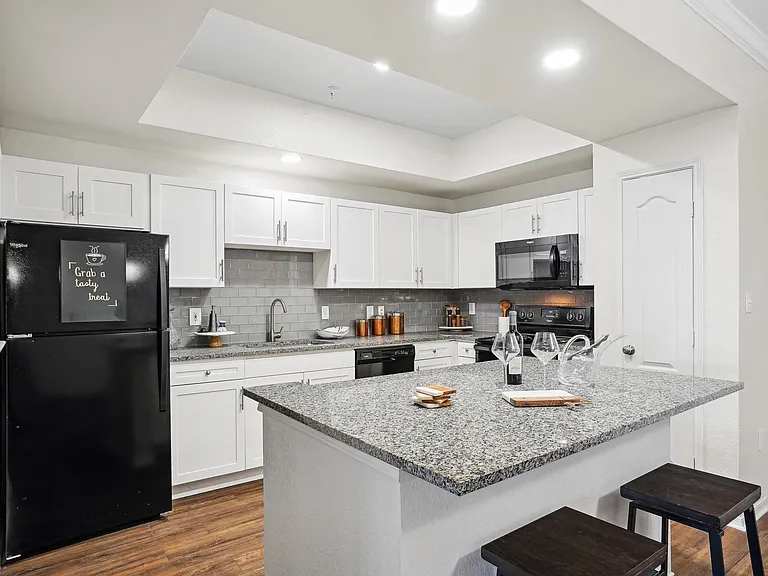 La Ventura Apartments, Plano, TX