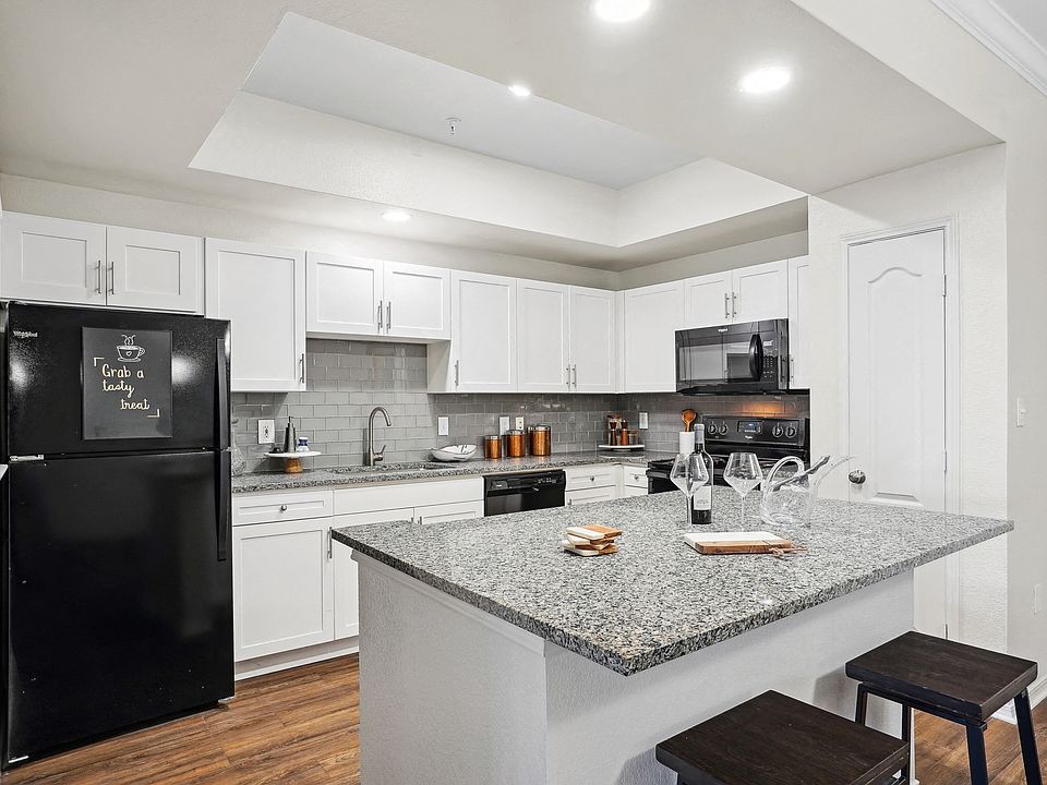 La Ventura Apartments, Plano, TX