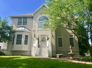 2255 Nettlebrook Dr, Winston Salem, NC 27106