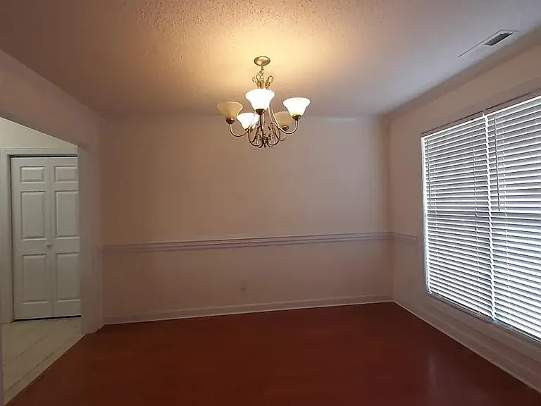 117 Tottenham Way — Photo 13