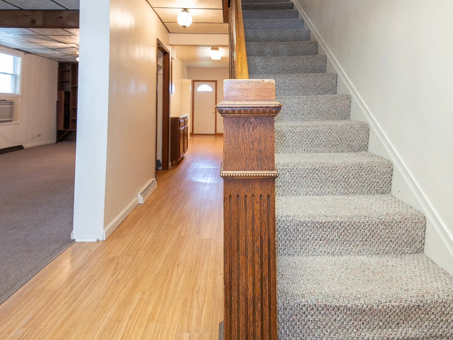2 bed, 1200 sqft, $975 — Photo 2