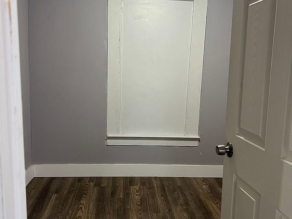 5th image of 1922 W LAUREL
