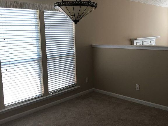 3rd image of 9324 Bristlecone Dr
