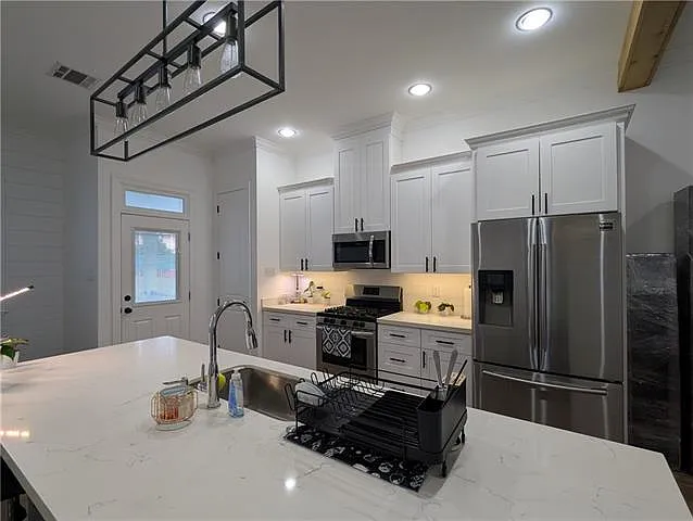 703 Linden St — Photo 5