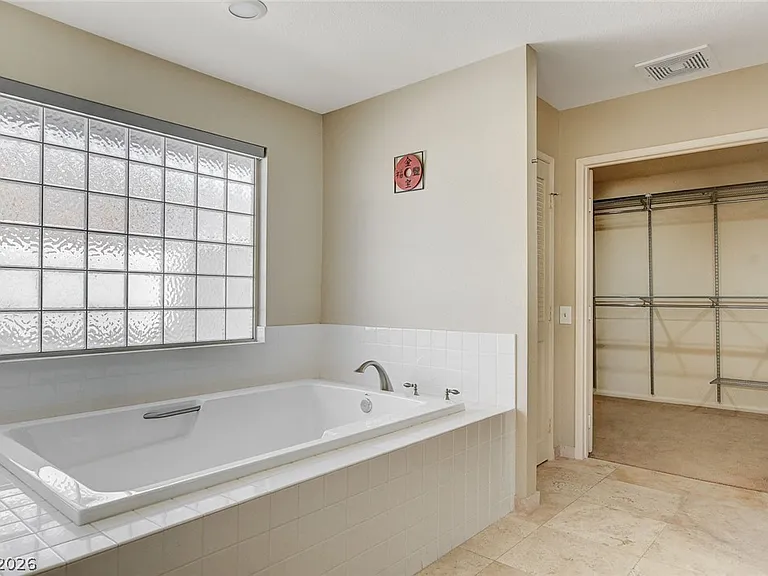 408 Lacy Ln — Photo 15