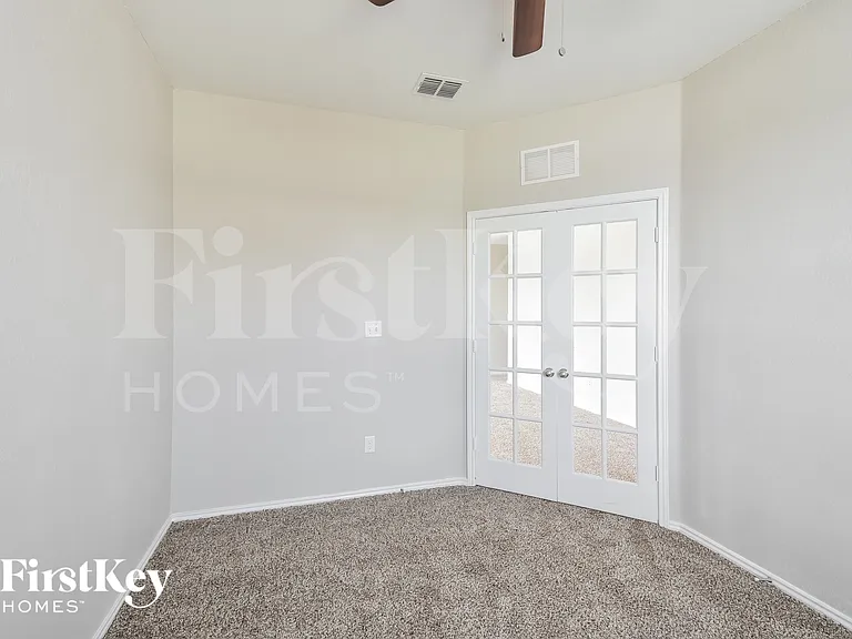 6503 Davenport Bay — Photo 7