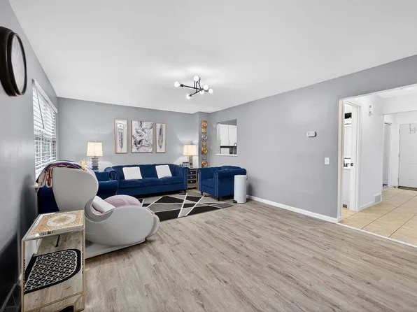 1329 TOMPKINS Drive #B, Madison, WI 53716