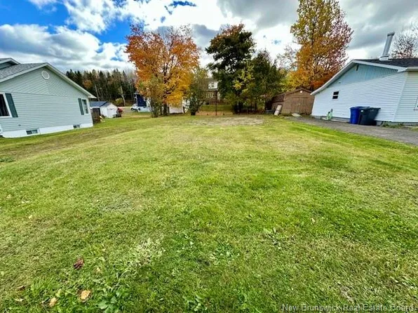 306 Princess St, Dalhousie, NB E8C 2E9