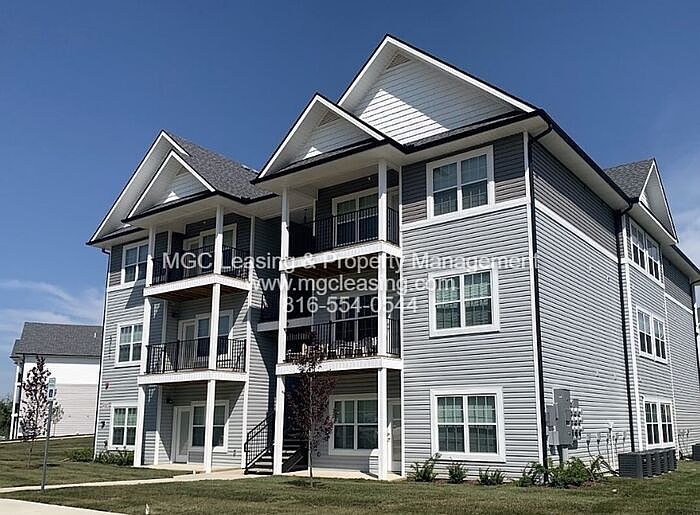 1st image of 5711 NE 80th Ter Unit 3E