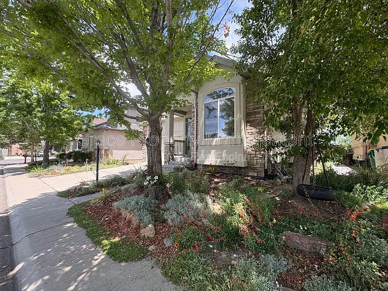 1730 S Poplar St — Photo 28