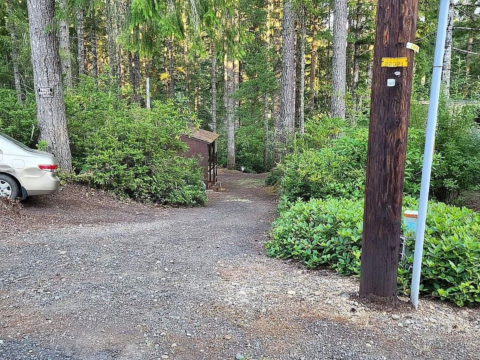 1st image of 31 NE Lakeview Pl