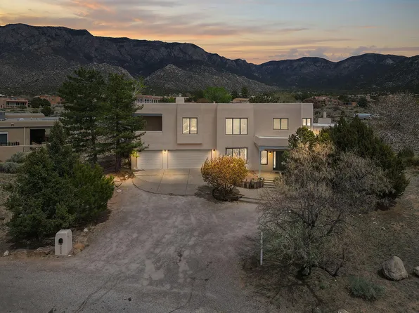 1411 Bluebell Pl NE, Albuquerque, NM 87122