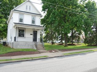 316 Linden Ave, Hellertown, PA 18055