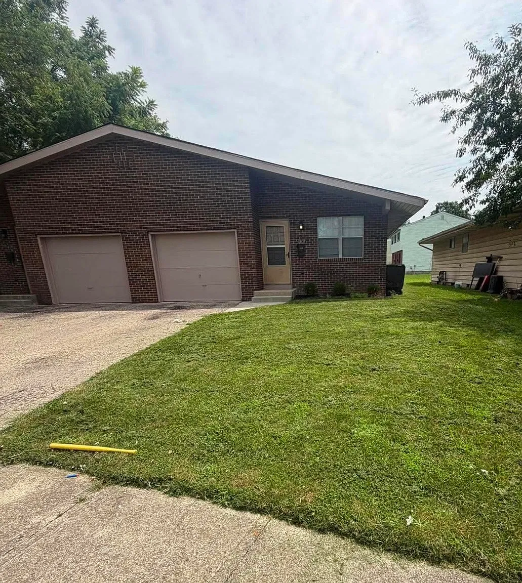 2 bed, 1200 sqft, $1,450 — Photo 1