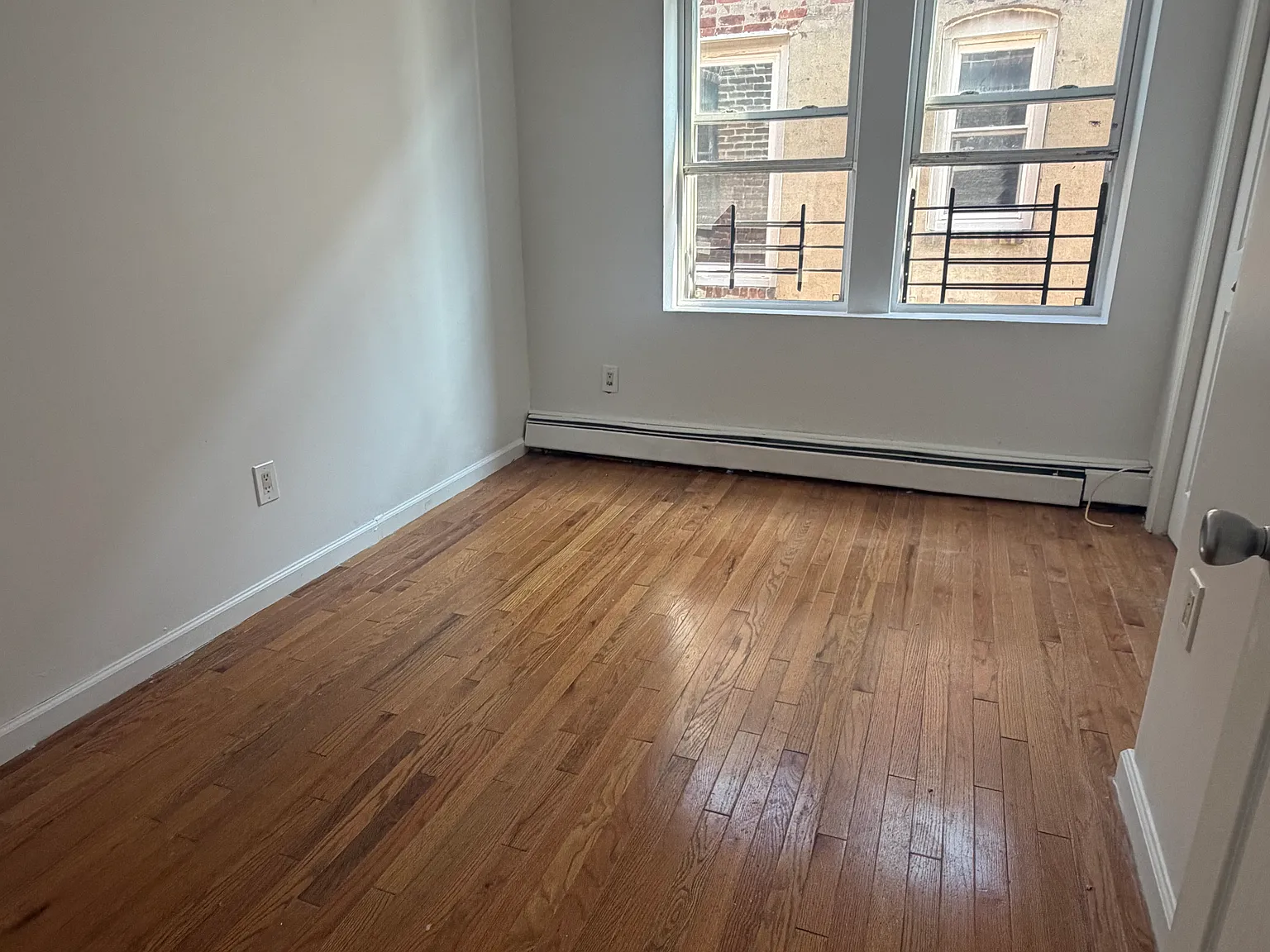 2 bed, 700 sqft, $1,850 — Photo 4