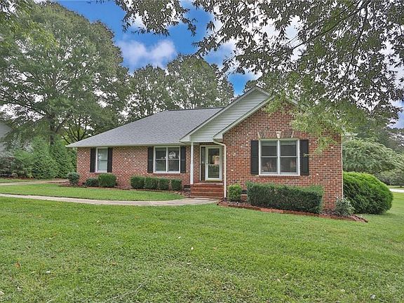 3rd image of 1466 Bumgarner James Ln
