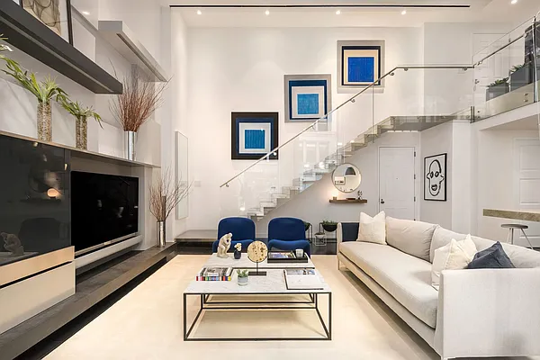 Sold by Compass | media 17