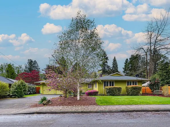 1722 SE Oak St, Hillsboro, OR 97123