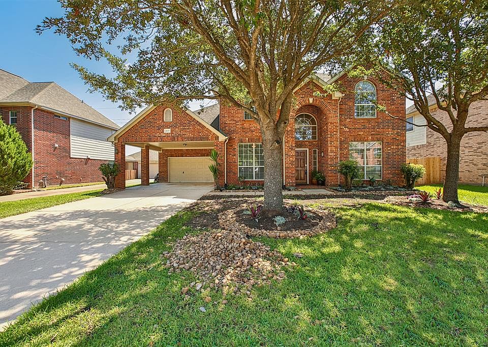 1st image of 2635 Falcon Knoll Ln