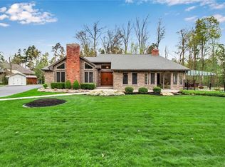 5555 Kraus Rd, Clarence, NY 14031