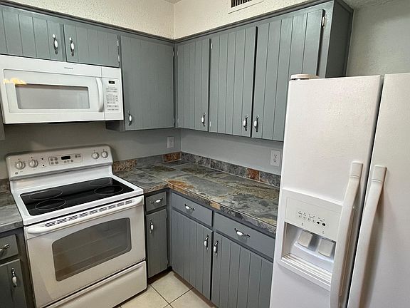 4th image of 212 Dirks Dr