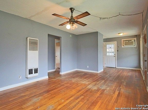 4th image of 406 E Palfrey St