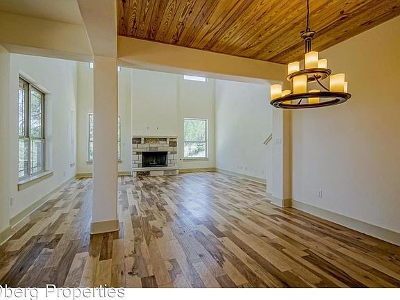 5th image of 21906 Moulin Dr