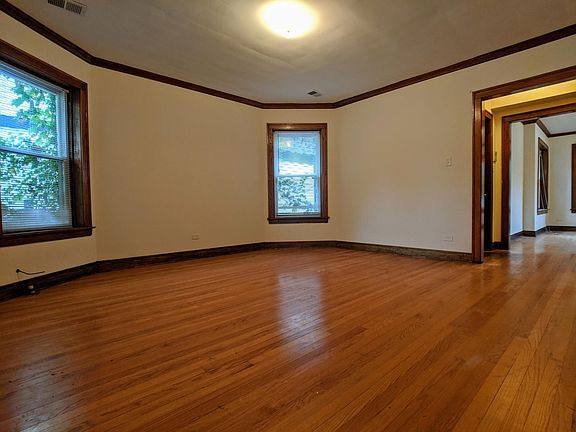3rd image of 3424 W Medill Ave #1.0