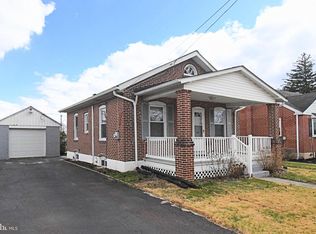 20 E Howard St, Pottstown, PA 19464