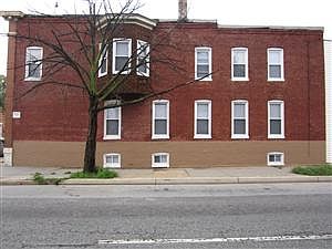 2nd image of 801 N Lakewood Ave