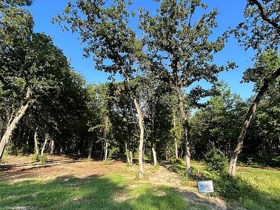 4th image of 3242 Shadow Pine Dr