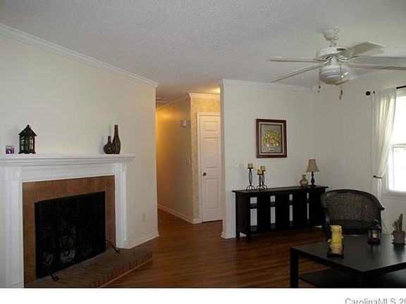 5th image of 8207 Willowlake Ct