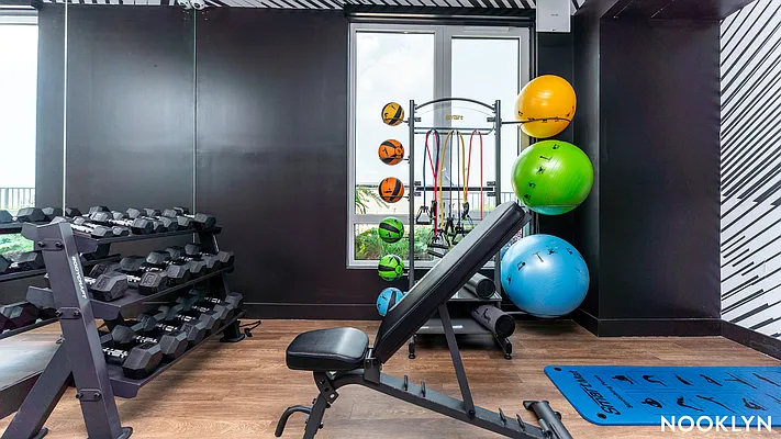 Rented by Nooklyn NYC LLC | media 18