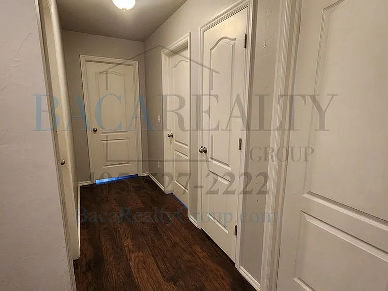 823 Monarch Way — Photo 7