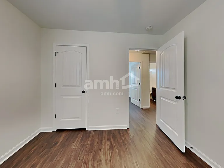 455 Sunbury Dr — Photo 17