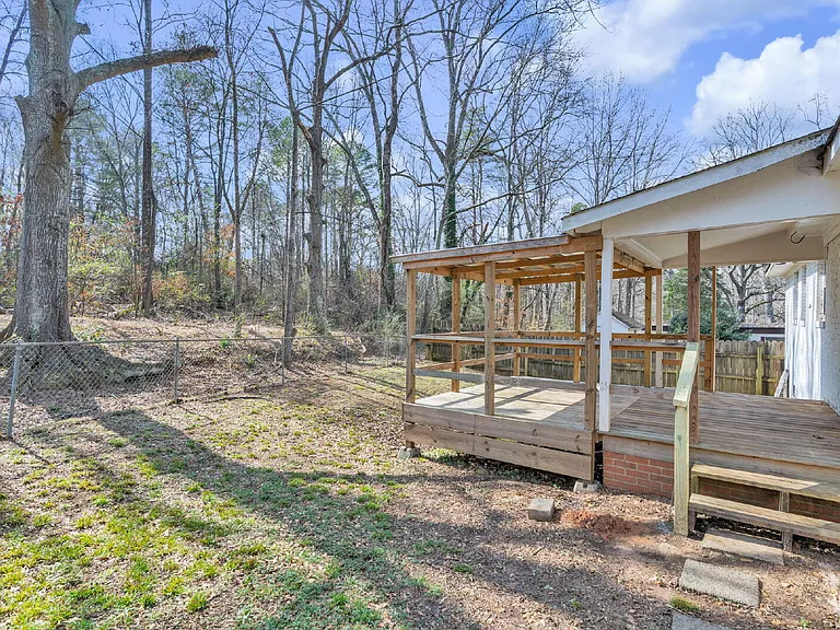 107 River Road Cir — Photo 23