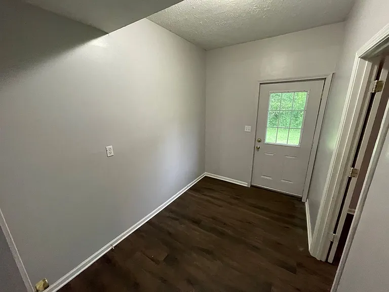 190 Benson Pike Duplex — Photo 30