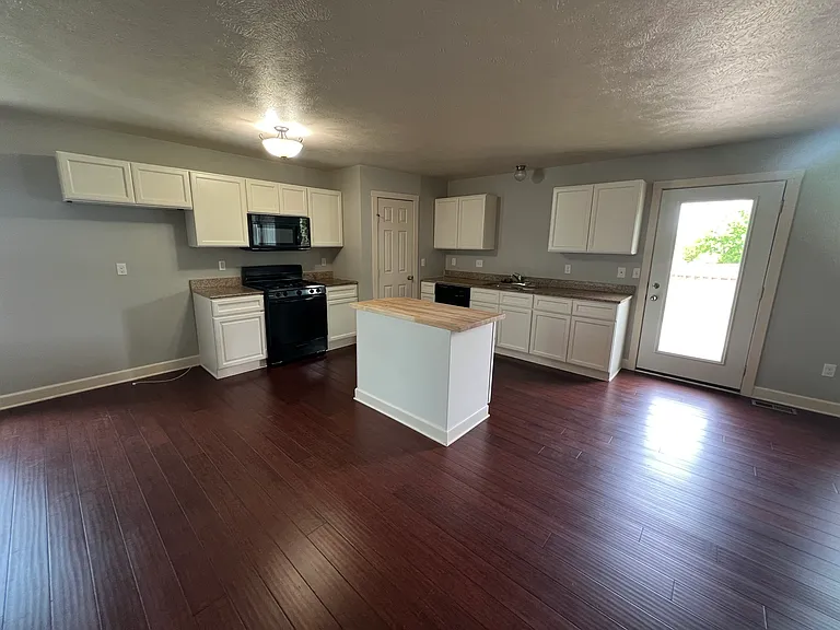 2984 Country Knoll Dr — Photo 13