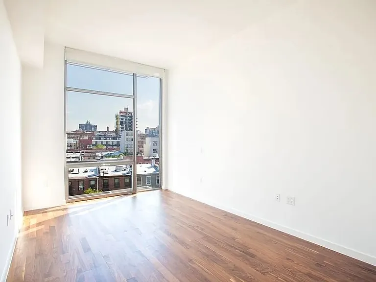 280 Metropolitan Ave #5B — Photo 4