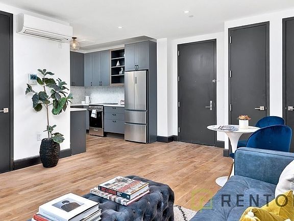 2nd image of 1134 Fulton St #603