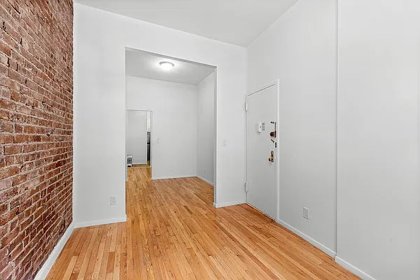 Rented by Compass | media 6