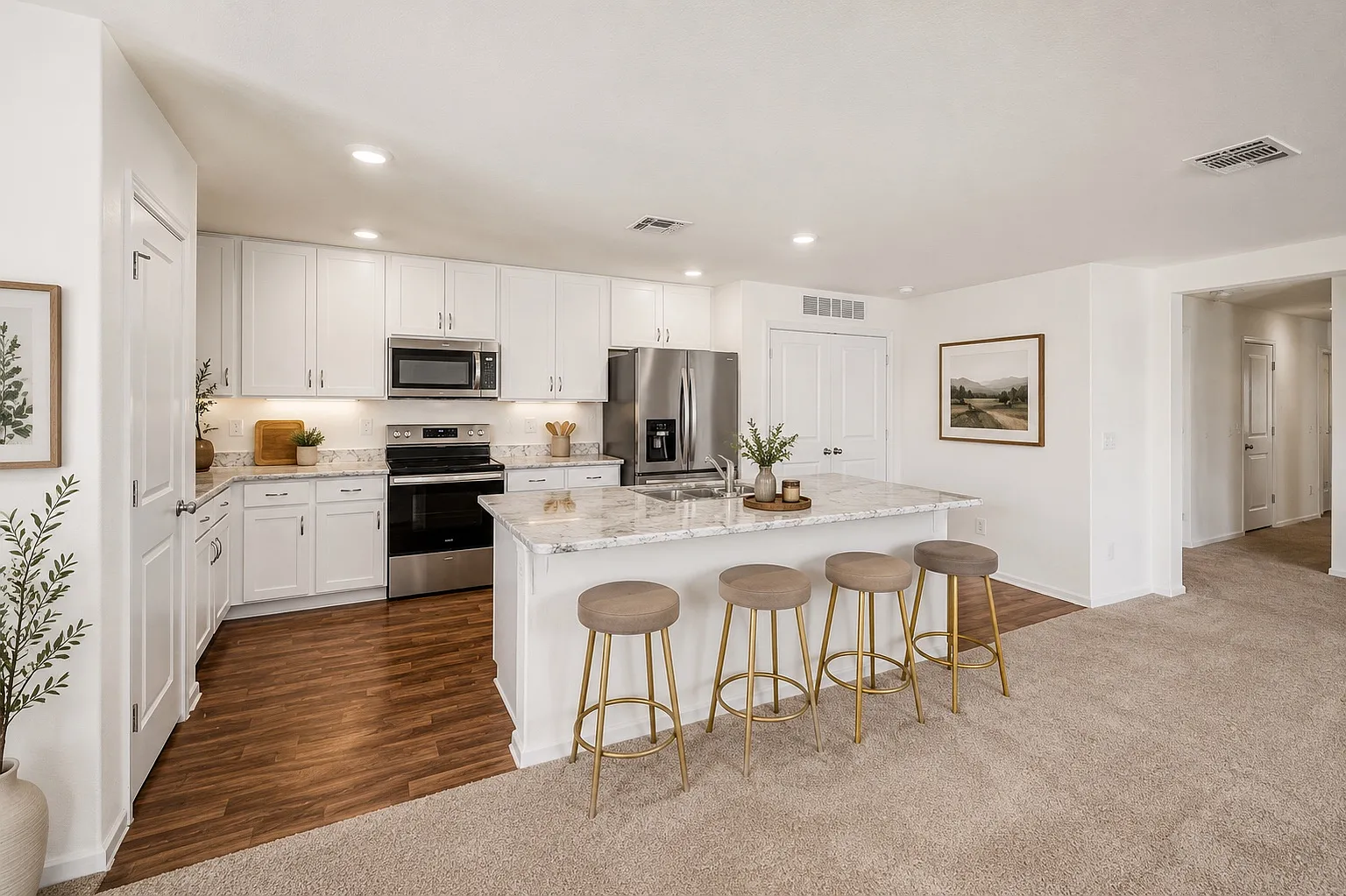 1348 W Pinkley Way — Photo 1