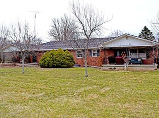 13770 Neuman Lake Rd, Milton, IN 47357