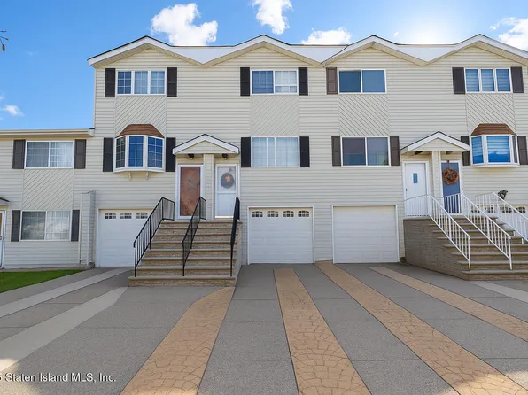 516 Medina St, Staten Island, NY 10306