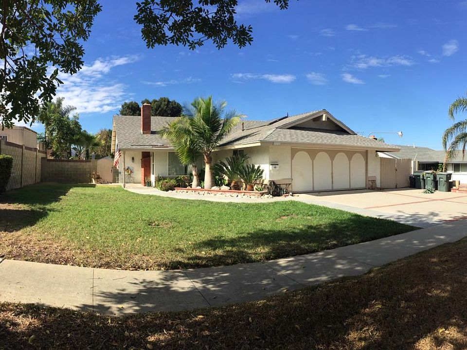 2074 Conejo Street