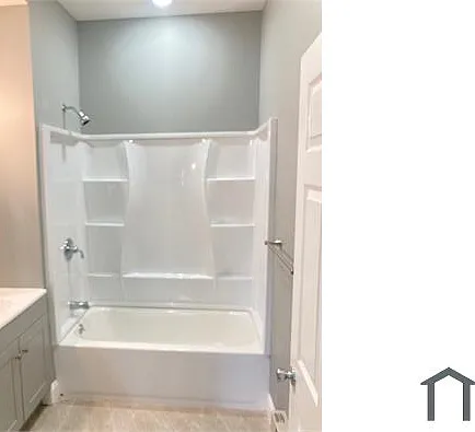 2 bed, $1,100 — Photo 4
