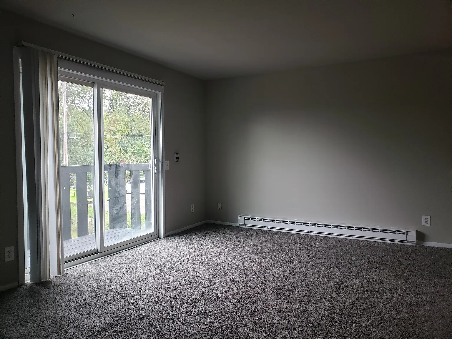 2 bed, $1,200 — Photo 2